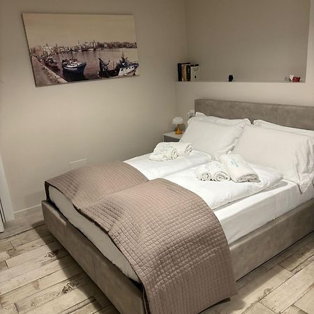 Appartamento Con Patio Monopoli Exterior foto